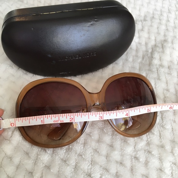 (Sold) Michael Kors oversized Sun Glasses - Picture 5 of 6